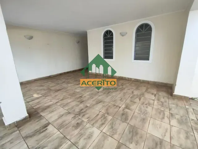 Casa com 457m² 3 quartos e 2 banheiros, à venda, no bairro São Joaquim em Araçatuba