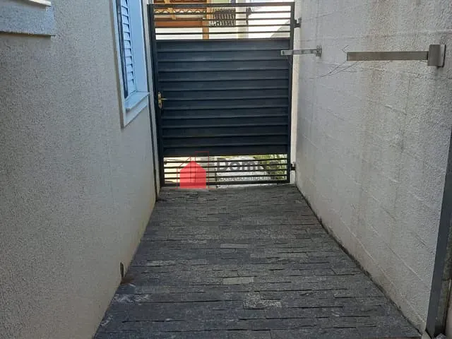 Casa 3 quartos e 3 banheiros, à venda, no bairro Jardim Cristina em Pindamonhangaba