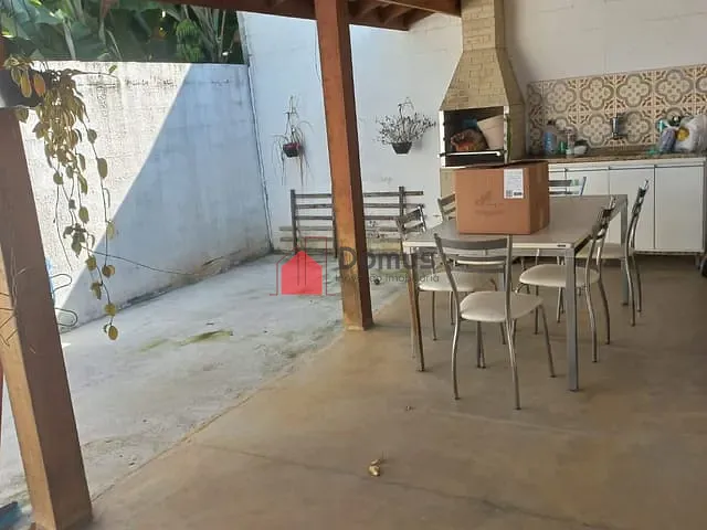 Casa 3 quartos e 3 banheiros, à venda, no bairro Jardim Cristina em Pindamonhangaba