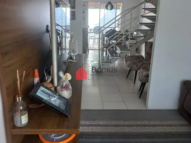 Casa 3 quartos e 3 banheiros, à venda, no bairro Jardim Cristina em Pindamonhangaba