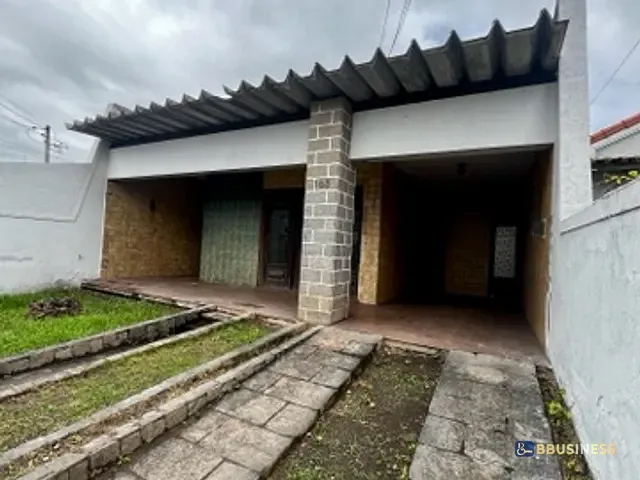 Casa com 632m² 5 quartos e 4 banheiros, à venda, no bairro Centro em Campos dos Goytacazes