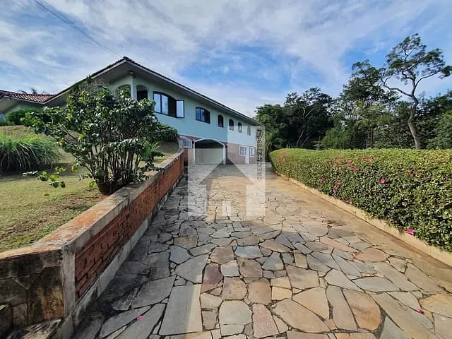 Casa com 4000m² 5 quartos e 2 banheiros, à venda, no bairro Chácara Malota em Jundiaí