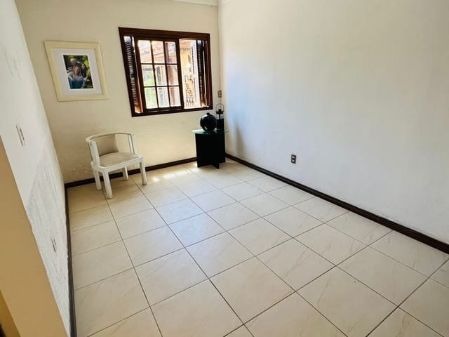 Casa 2 quartos e 2 banheiros, à venda, no bairro Três Vendas em Pelotas