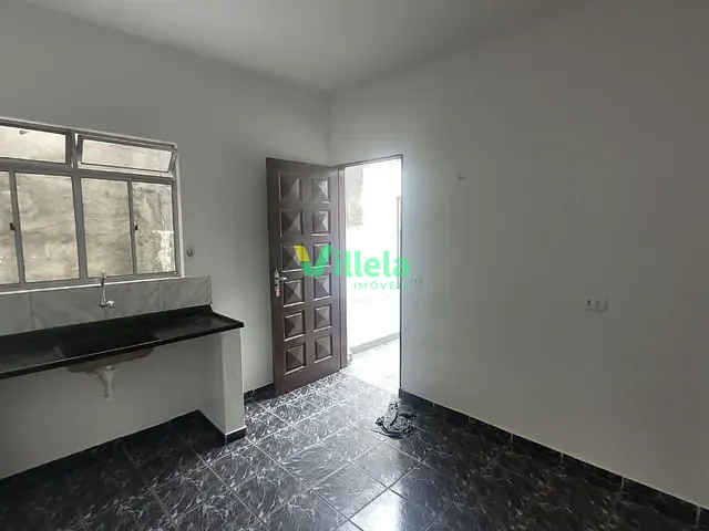 Casa 1 quarto e 1 banheiro, para alugar, no bairro Jardim Nicea em Itaquaquecetuba