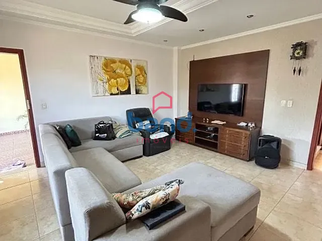 Casa com 1397m² 2 quartos e 2 banheiros, à venda, no bairro Vila Progresso em Porto Feliz