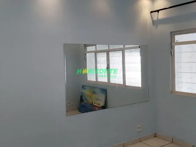 Casa com 99m², à venda ou para alugar, no bairro Centro em São José dos Campos