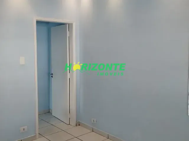 Casa com 99m², à venda ou para alugar, no bairro Centro em São José dos Campos
