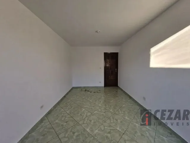 Casa 2 quartos e 1 banheiro, para alugar, no bairro Bairro Alto em Curitiba