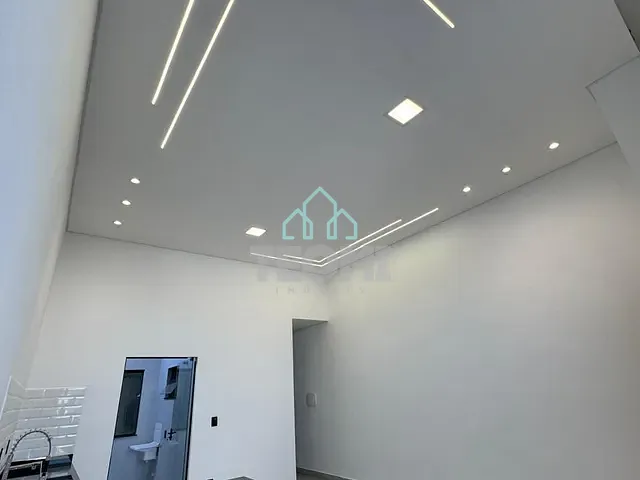 Casa 2 quartos e 2 banheiros, à venda, no bairro Jardim Continental II em Taubaté