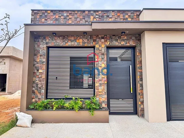 Casa com 200m² 3 quartos e 2 banheiros, à venda, no bairro Centro em Porto Feliz