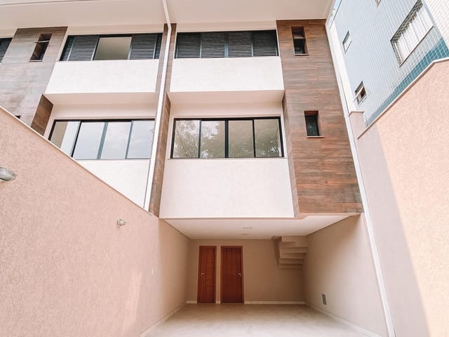 Foto do Casa - Casa Triplex  3 Quartos, sendo 1 com suíte e 4 Vagas à venda no  bairro Itapoã, região do Pampulha. | Deltalar Imóveis