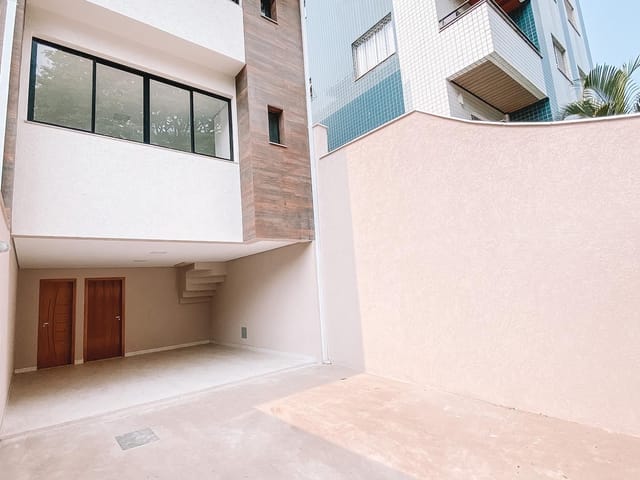 Foto do Casa - Casa Triplex  3 Quartos, sendo 1 com suíte e 4 Vagas à venda no  bairro Itapoã, região do Pampulha. | Deltalar Imóveis