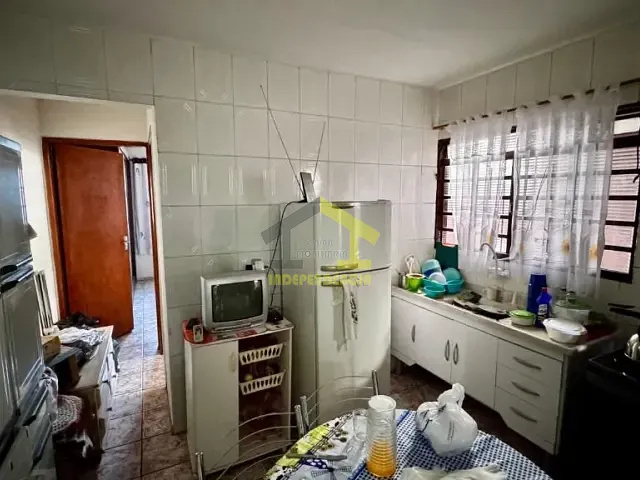 Casa com 125m² 2 quartos e 1 banheiro, à venda, no bairro Jardim Galetto em Itatiba