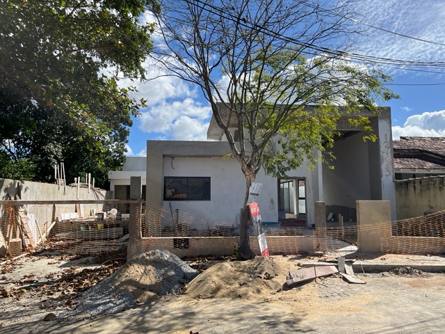 Casa 3 quartos e 4 banheiros, à venda, no bairro Lagoa em Macaé