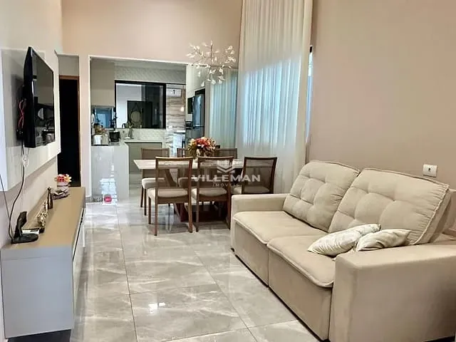 Casa com 205m² 3 quartos e 2 banheiros, à venda, no bairro Jardim Munique em Maringá