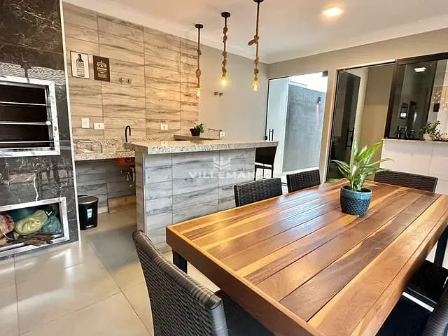 Casa com 205m² 3 quartos e 2 banheiros, à venda, no bairro Jardim Munique em Maringá