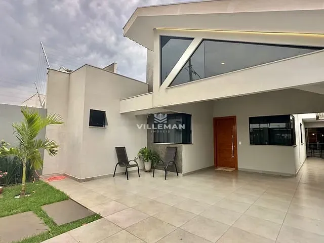 Casa com 205m² 3 quartos e 2 banheiros, à venda, no bairro Jardim Munique em Maringá