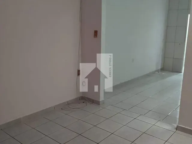 Casa 2 quartos e 1 banheiro, à venda, no bairro Parque Residencial Eloy Chaves em Jundiaí