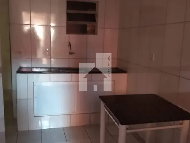 Casa 2 quartos e 1 banheiro, à venda, no bairro Parque Residencial Eloy Chaves em Jundiaí