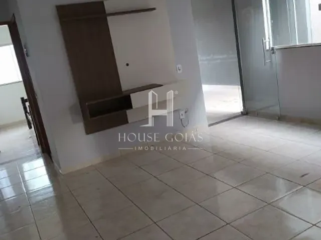 Casa com 360m² 2 quartos e 2 banheiros, à venda, no bairro Rosa dos Ventos em Aparecida de Goiânia