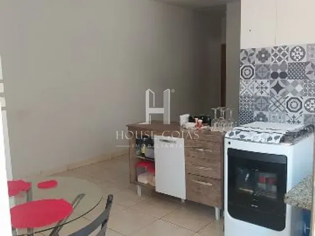 Casa com 360m² 2 quartos e 2 banheiros, à venda, no bairro Rosa dos Ventos em Aparecida de Goiânia