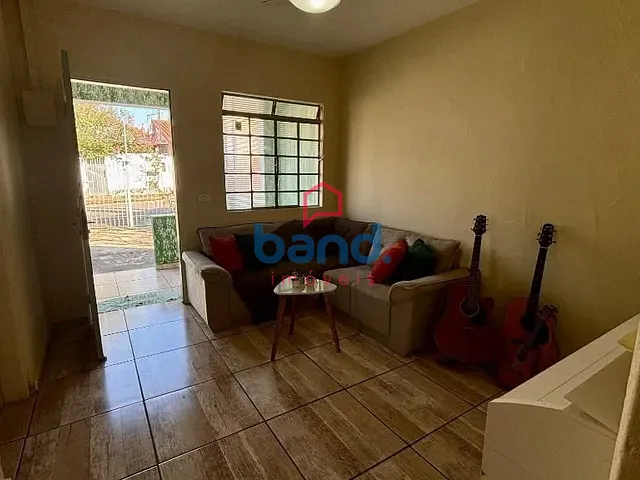 Casa com 300m² 2 quartos e 1 banheiro, à venda, no bairro Jardim Borba Gato em Porto Feliz