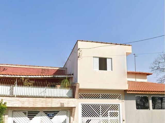 Casa com 145m² 4 quartos e 2 banheiros, à venda, no bairro Vila Luzita em Santo André
