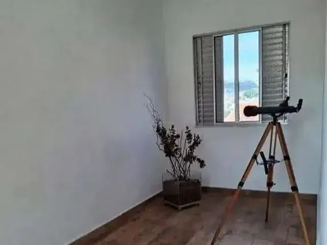 Casa com 145m² 4 quartos e 2 banheiros, à venda, no bairro Vila Luzita em Santo André
