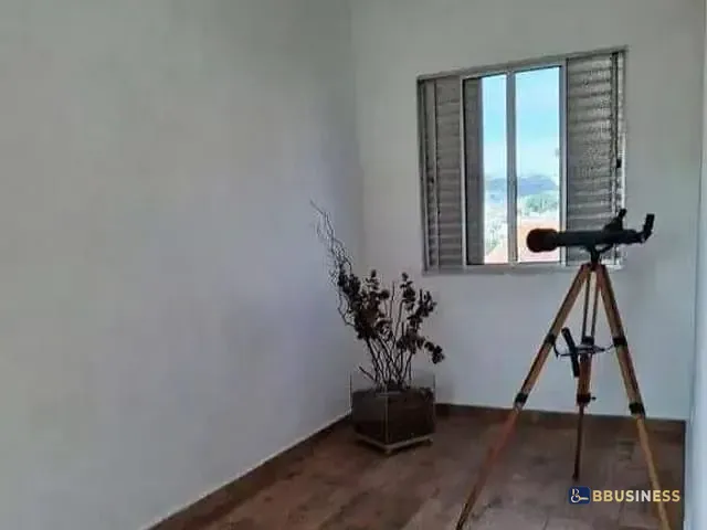 Casa com 145m² 4 quartos e 2 banheiros, à venda, no bairro Vila Luzita em Santo André