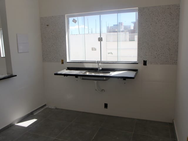 Casa com 176m² 3 quartos e 2 banheiros, à venda, no bairro Loteamento Residencial e Comercial Flamboyant em Pindamonhangaba