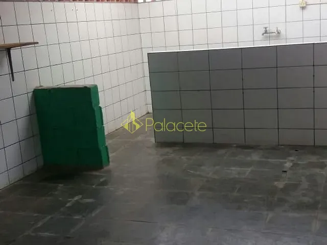 Casa com 260m² 2 quartos e 1 banheiro, à venda, no bairro Itaim em Taubaté