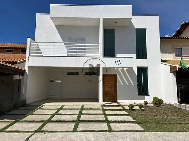 Casa 3 quartos e 4 banheiros, à venda, no bairro Piracangaguá em Taubaté