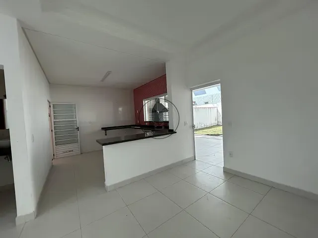 Casa 3 quartos e 4 banheiros, à venda, no bairro Piracangaguá em Taubaté