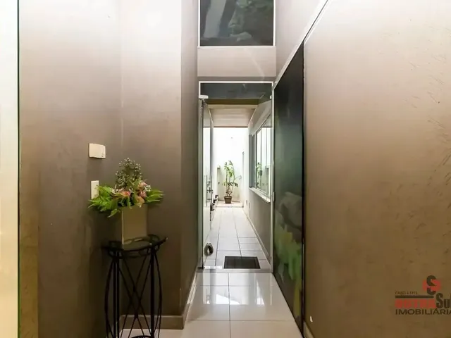 Casa com 267m² 3 quartos e 4 banheiros, à venda, no bairro Xaxim em Curitiba
