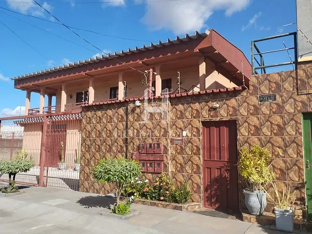 Casa 6 quartos e 6 banheiros, à venda, no bairro Jardim Helvécia em Aparecida de Goiânia