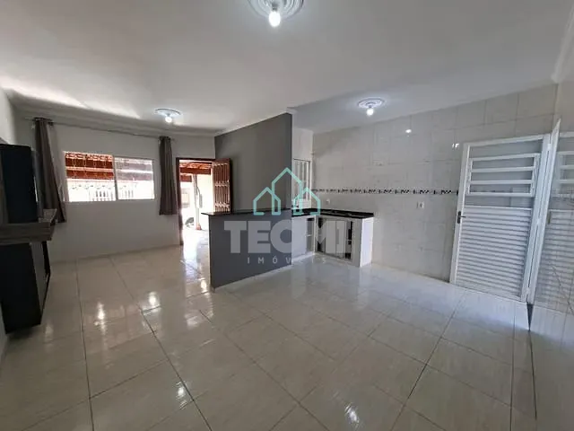 Casa 2 quartos e 2 banheiros, à venda, no bairro Residencial Estoril em Taubaté