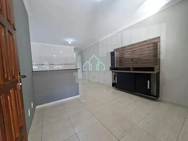 Casa 2 quartos e 2 banheiros, à venda, no bairro Residencial Estoril em Taubaté