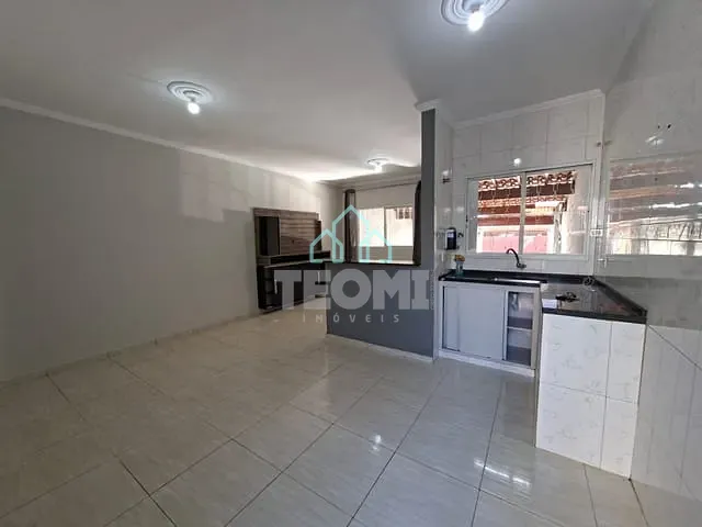 Casa 2 quartos e 2 banheiros, à venda, no bairro Residencial Estoril em Taubaté