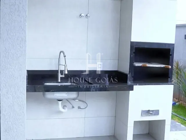 Casa com 360m² 3 quartos e 4 banheiros, à venda, no bairro Terras Alpha Residencial 1 em Senador Canedo