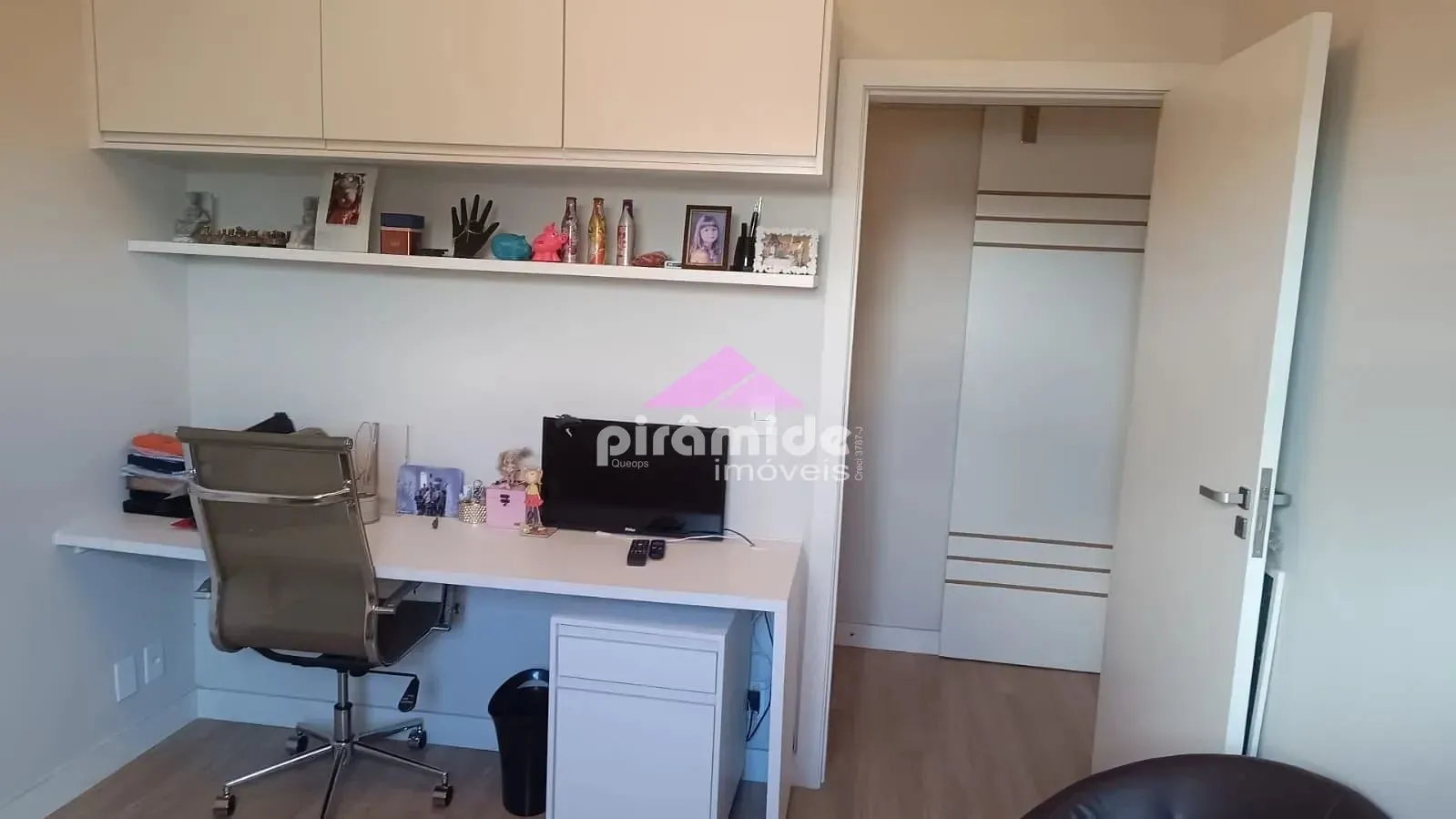 Casa, 3 quartos, 230 m² - Foto 3