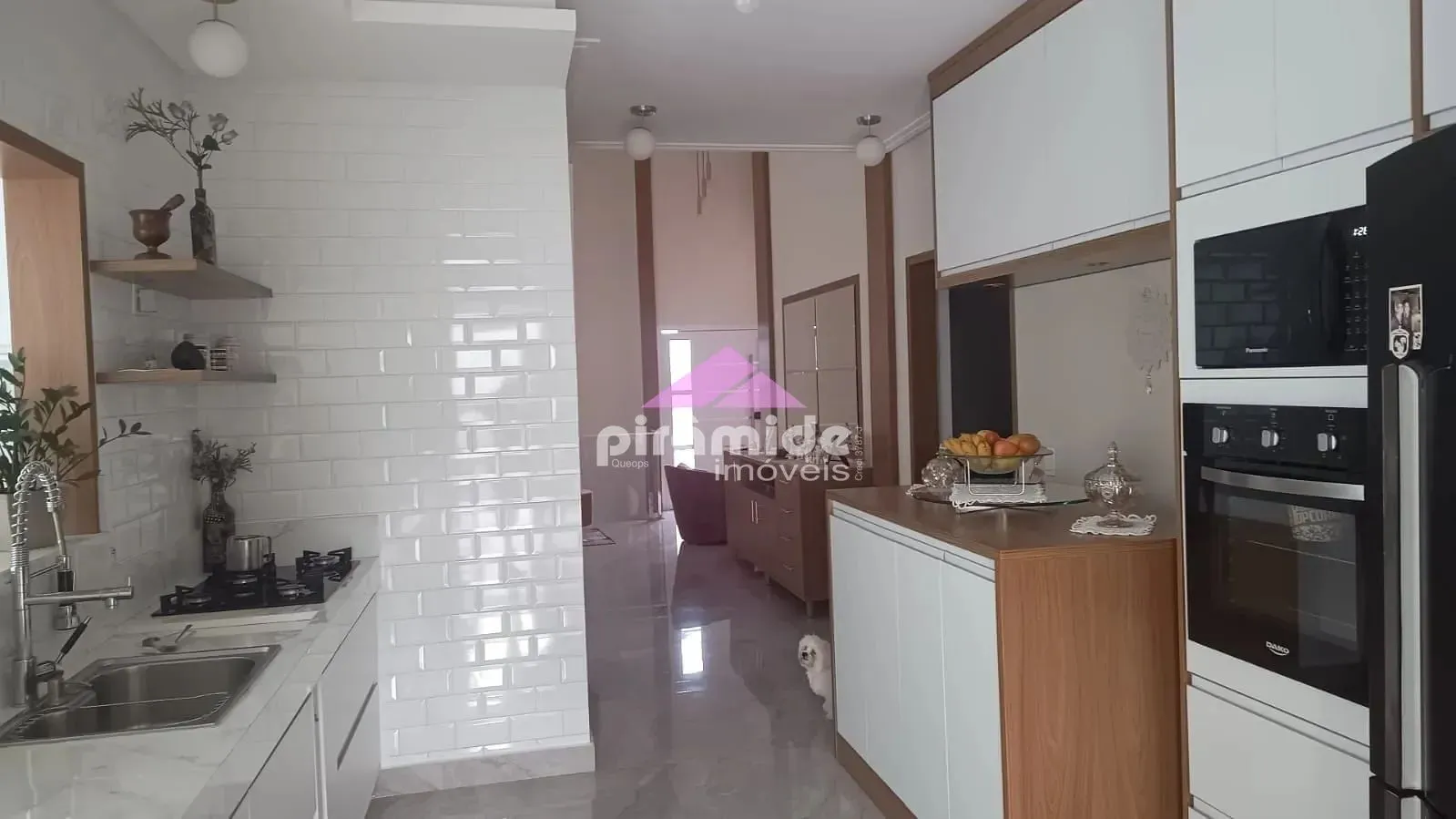 Casa, 3 quartos, 230 m² - Foto 2