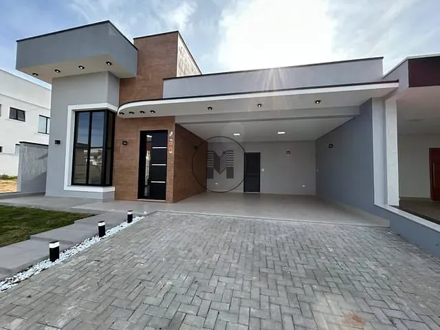 Casa 3 quartos e 3 banheiros, à venda, no bairro Piracangaguá em Taubaté