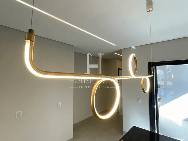 Casa com 360m² 4 quartos e 4 banheiros, à venda, no bairro Terras Alpha Residencial 1 em Senador Canedo