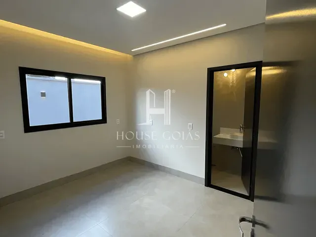 Casa com 360m² 4 quartos e 4 banheiros, à venda, no bairro Terras Alpha Residencial 1 em Senador Canedo