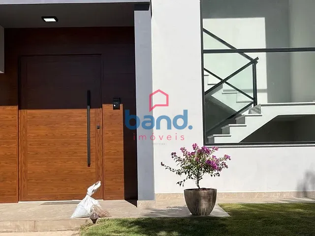 Casa com 800m² 4 quartos e 5 banheiros, à venda, no bairro Portal dos Bandeirantes II em Porto Feliz
