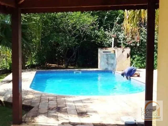 Casa com 1300m² 3 quartos e 3 banheiros, à venda, no bairro Residencial Country Felix em Bom Jesus dos Perdões