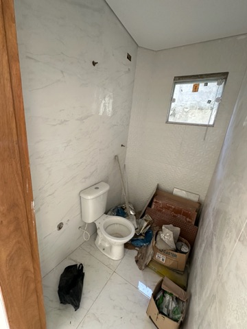 Casa com 90m² 2 quartos e 2 banheiros, à venda, no bairro Conjunto Residencial Araretama em Pindamonhangaba