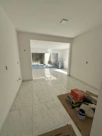 Casa com 90m² 2 quartos e 2 banheiros, à venda, no bairro Conjunto Residencial Araretama em Pindamonhangaba