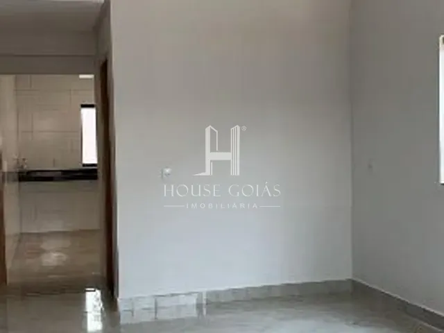Casa com 250m² 3 quartos e 2 banheiros, à venda, no bairro Residencial Buena Vista III em Goiânia