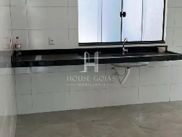 Casa com 250m² 3 quartos e 2 banheiros, à venda, no bairro Residencial Buena Vista III em Goiânia